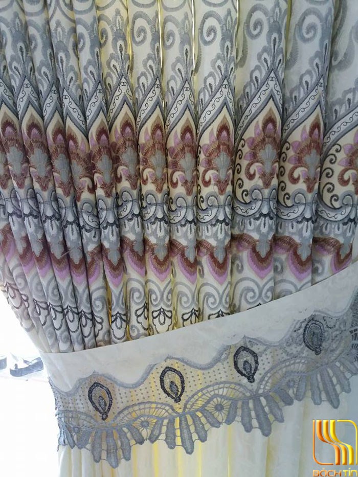 Rèm vải thêu cao cấp màu kem tại Đà Nẵng