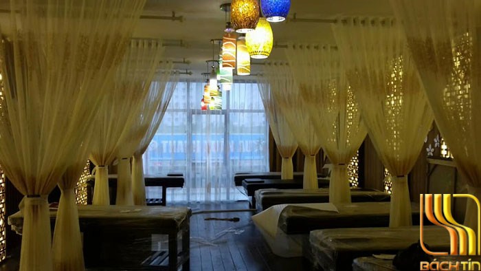 rèm von hoa mỏng ngăn giường spa tại Đà Nẵng