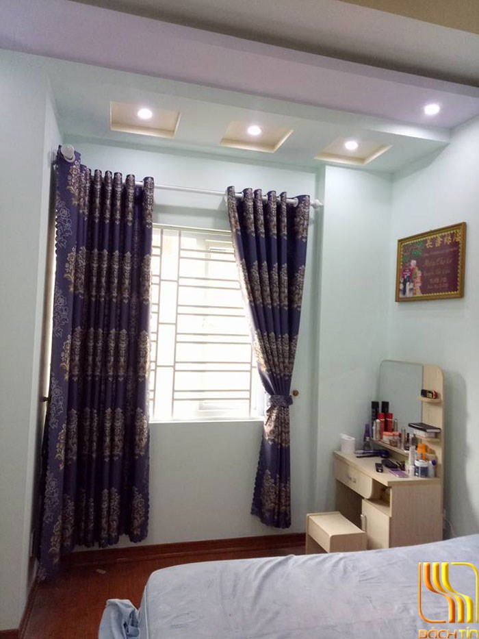 Rèm cửa sổ gấm hoa xanh đen tại Đà Nắng 