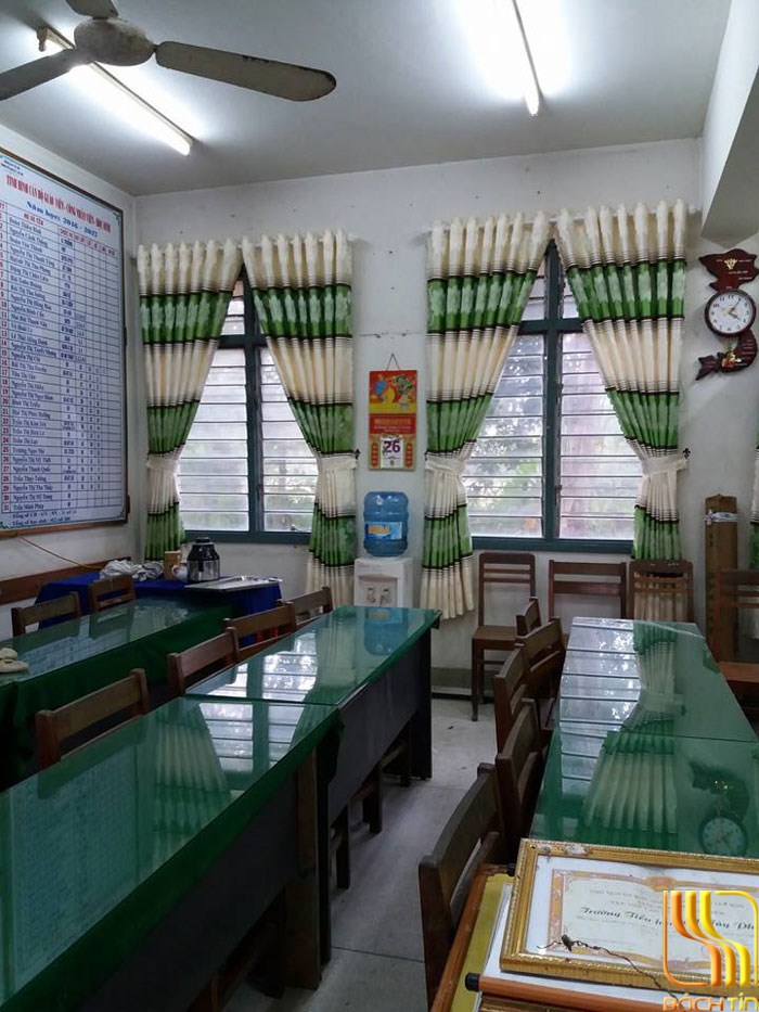 Rèm cửa sổ sọc ngang màu xanh tại Đà Nẵng
