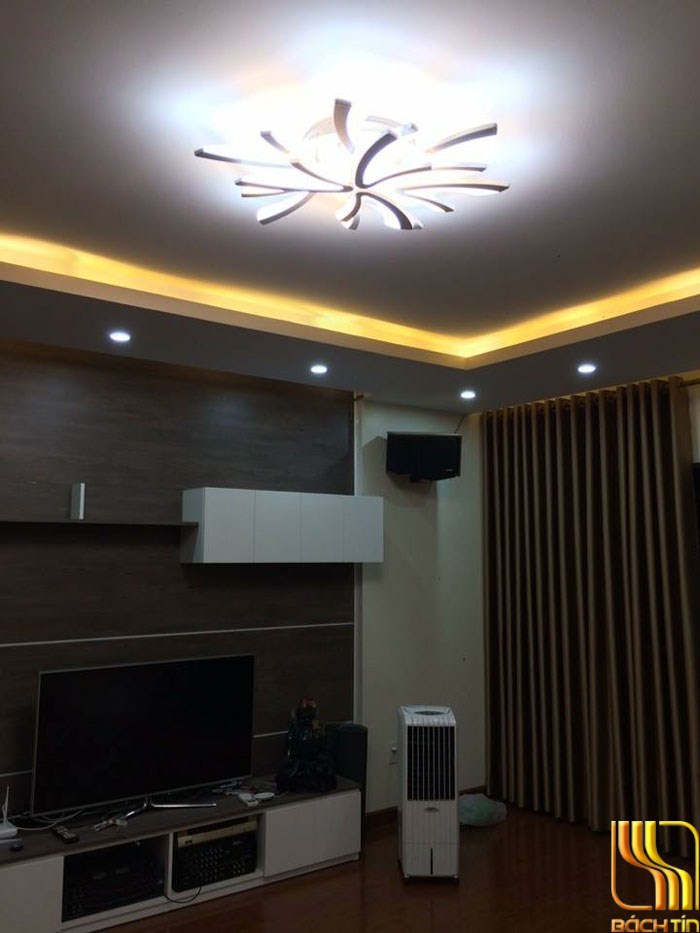 Rèm cửa trơn màu vàng đồng cao cấp ở Đà Nắng