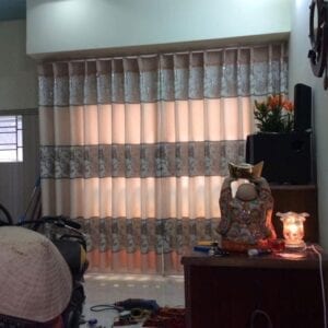 rèm bố thô hoa kim tuyến màu kem hồng đẹp ở Đà Nẵng