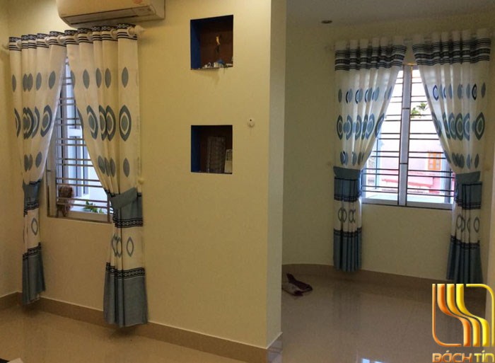 rèm vải phòng ngủ in hoa màu xanh sống động tại Đà Nẵng